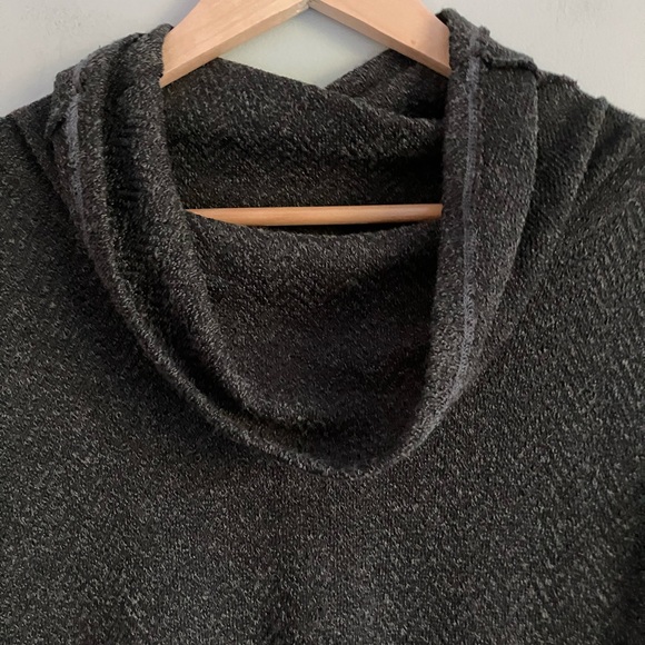 RETROLOGY Grey Cowl Neck Light Weight Sweater Size XL - Picture 2 of 8